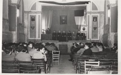 Manifestazione in teatro, direttore don Salvatore Scognamiglio