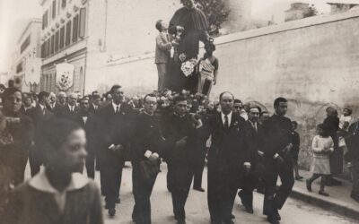 Processione con la statua di don Bosco